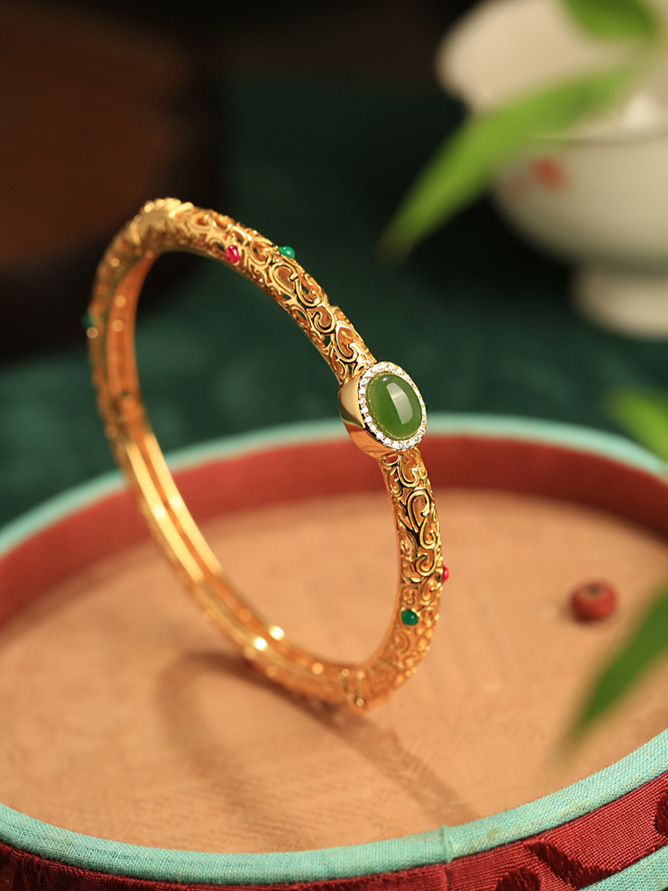 Vintage Floral Wire Bracelet in Natural Hetian Jade Green – High-End Retro Chinese Style Women's Open Design Vintage Floral Wire Bracelet in Natural Hetian Jade Green – High-End Retro Chinese Style Women's Open Design