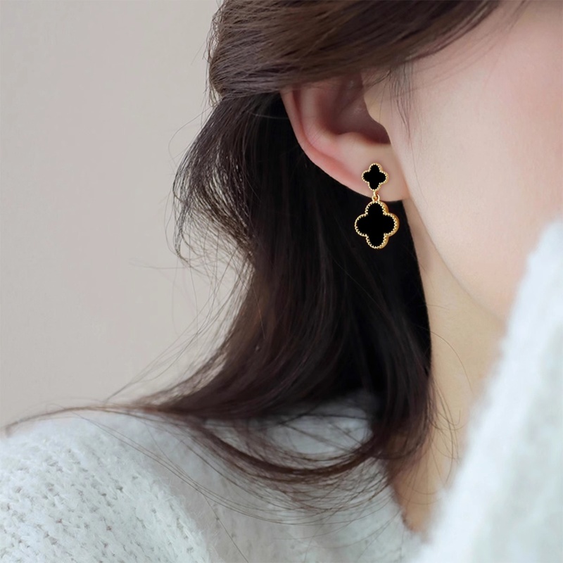 Vintage Four-Leaf Clover Drop Earrings - Niche Design, Elegant Parisian Style Jewelry for a Chic Look