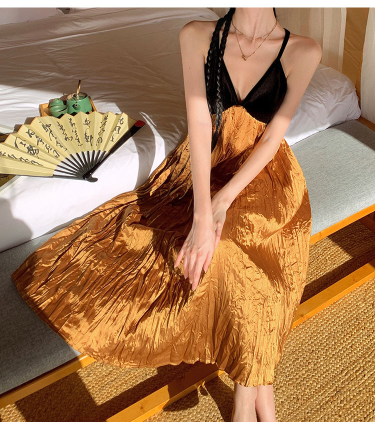 Vintage French Coffee Color Blocked Velvet Pleated Camisole Dress - Mid-Length Backless A-Line Style with High-End Feel