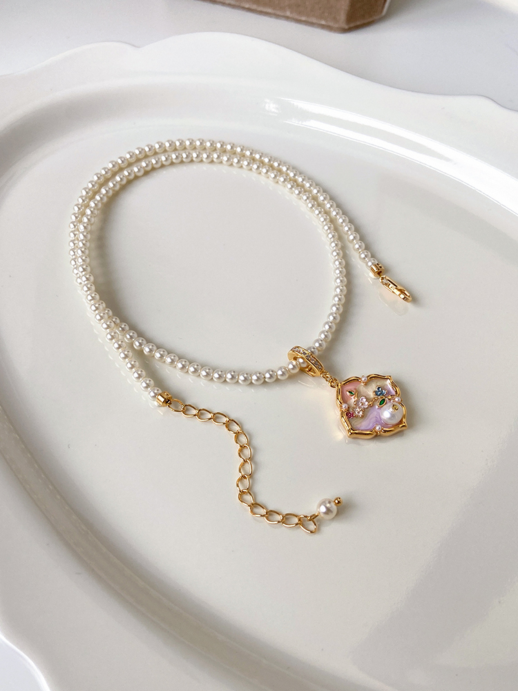 Vintage French-Style Flower Pendant Necklace for Women, Elegant Pearl Collarbone Chain, Oil Painting Design, Chic Jewelry Accessory