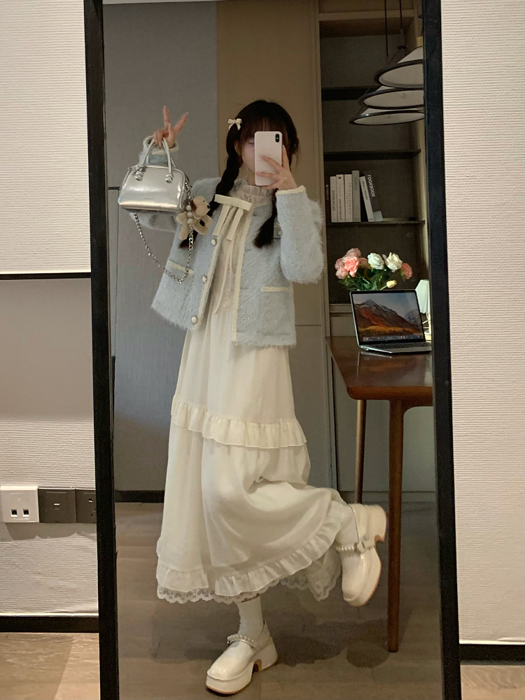 Vintage French-Style Long Dress with Lace, Sweet and Elegant Design for Early Spring – Dreamy, Feminine Fashion for Effortless Style Vintage French-Style Long Dress with Lace, Sweet and Elegant Design for Early Spring – Dreamy, Feminine Fashion for Effortless Style