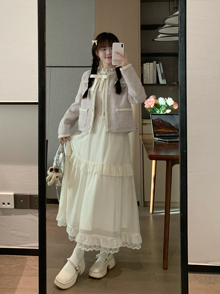 Vintage French-Style Long Dress with Lace, Sweet and Elegant Design for Early Spring – Dreamy, Feminine Fashion for Effortless Style Vintage French-Style Long Dress with Lace, Sweet and Elegant Design for Early Spring – Dreamy, Feminine Fashion for Effortless Style