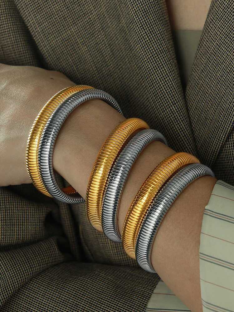 Vintage Gender-Neutral Minimalist Titanium Steel Snake Bone Bracelet - Retro European American Cold Style Accessory Vintage Gender-Neutral Minimalist Titanium Steel Snake Bone Bracelet - Retro European American Cold Style Accessory