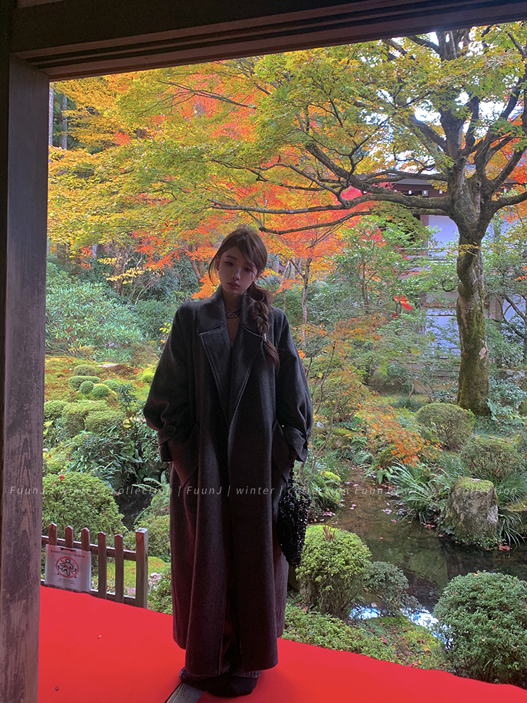 Vintage Gray Mid-Length Waist-Defined Houndstooth Wool Coat for Women - 90s Inspired Chic Outerwear Vintage Gray Mid-Length Waist-Defined Houndstooth Wool Coat for Women - 90s Inspired Chic Outerwear