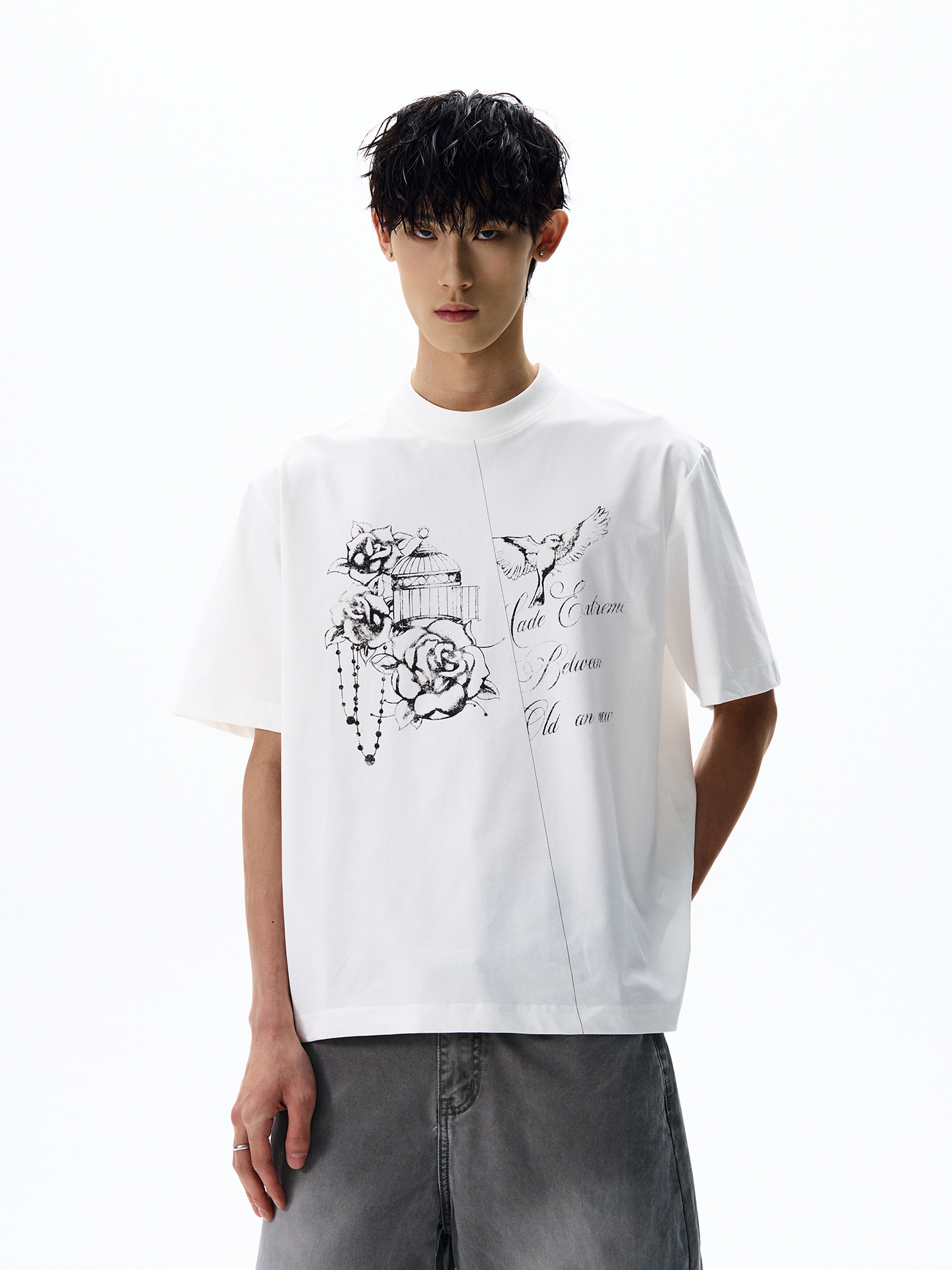 Vintage Hand-Painted Printed Short Sleeve T-Shirt for Men - Boxy Fit, Drop Shoulder, Casual Style Vintage Hand-Painted Printed Short Sleeve T-Shirt for Men - Boxy Fit, Drop Shoulder, Casual Style