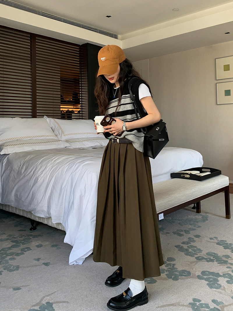 Vintage High-Waisted Pleated Midi Skirt for Women, A-Line Long Skirt, Autumn Winter 2025, Perfect for Pear-Shaped Figures, 90s Style Vintage High-Waisted Pleated Midi Skirt for Women, A-Line Long Skirt, Autumn Winter 2025, Perfect for Pear-Shaped Figures, 90s Style