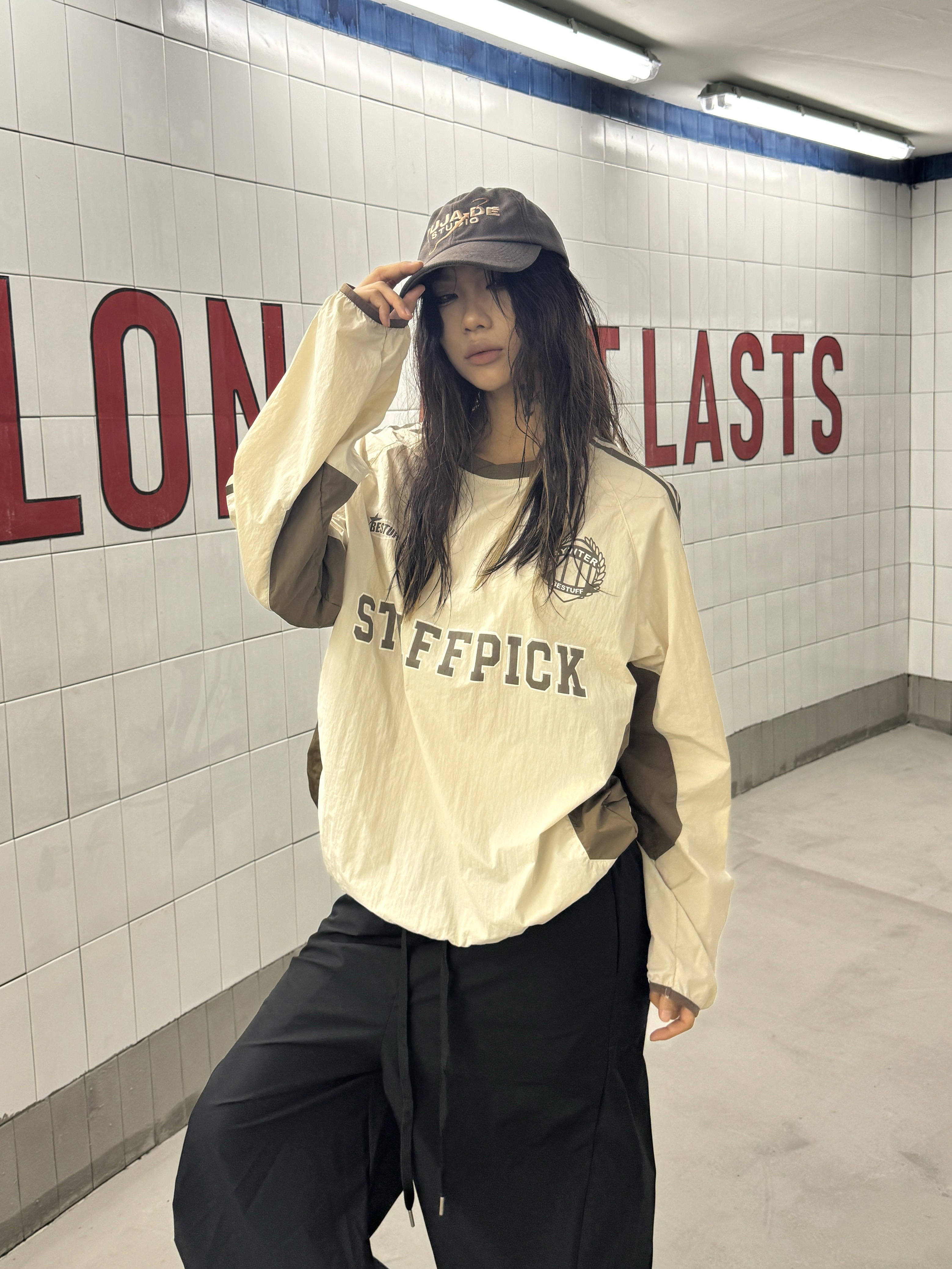 Vintage Hip-Hop Patchwork Long Sleeve T-Shirt with Three Stripes - Casual Loose Sports Top for 90s Y2K Style Vintage Hip-Hop Patchwork Long Sleeve T-Shirt with Three Stripes - Casual Loose Sports Top for 90s Y2K Style