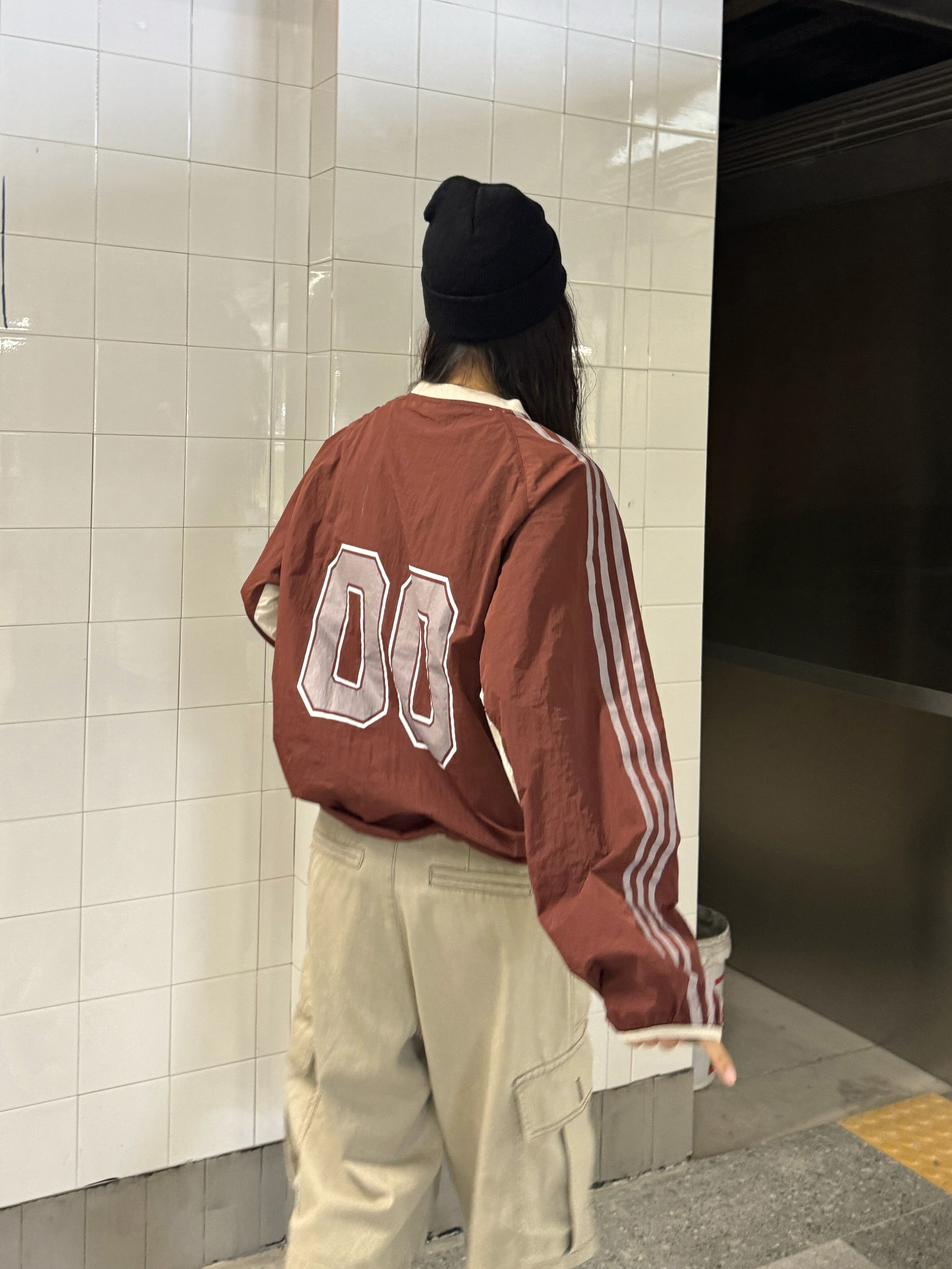 Vintage Hip-Hop Patchwork Long Sleeve T-Shirt with Three Stripes - Casual Loose Sports Top for 90s Y2K Style Vintage Hip-Hop Patchwork Long Sleeve T-Shirt with Three Stripes - Casual Loose Sports Top for 90s Y2K Style