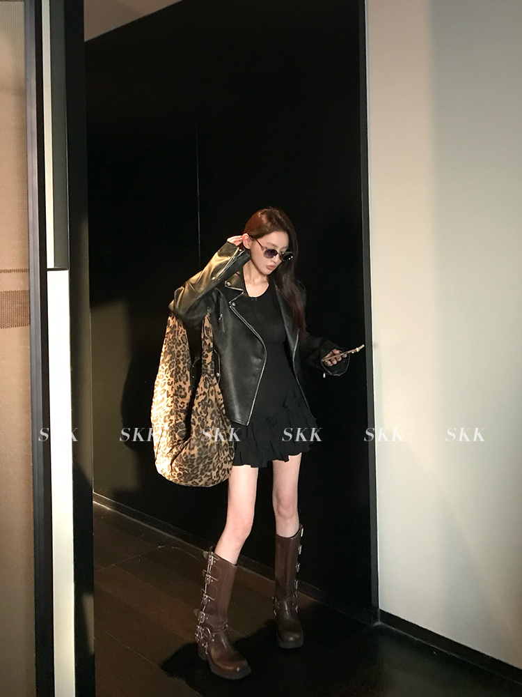 Vintage Hippie High-Quality Leather Jacket for Women, Stylish Spring Motorcycle Coat, Boho Chic Fashion Outerwear Vintage Hippie High-Quality Leather Jacket for Women, Stylish Spring Motorcycle Coat, Boho Chic Fashion Outerwear