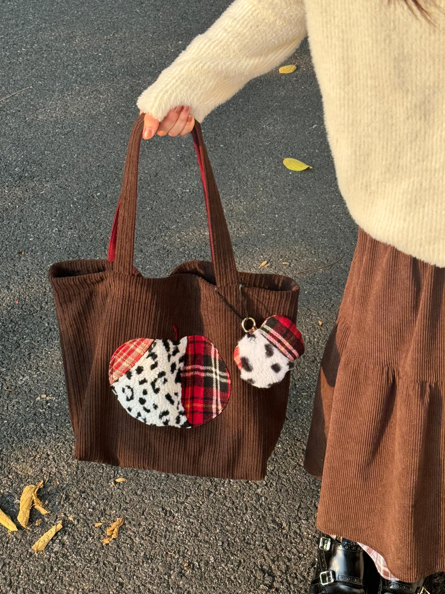 Vintage-Inspired Cute Apple Shoulder Bag - Large Capacity Corduroy Tote for Y2K Style Fashion Vintage-Inspired Cute Apple Shoulder Bag - Large Capacity Corduroy Tote for Y2K Style Fashion