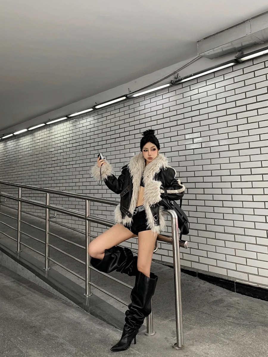 Vintage-Inspired Eco-Friendly Faux Fur Quilted Coat for Women - Heavy-Duty Spicy Girl Fall/Winter 2025 Outerwear