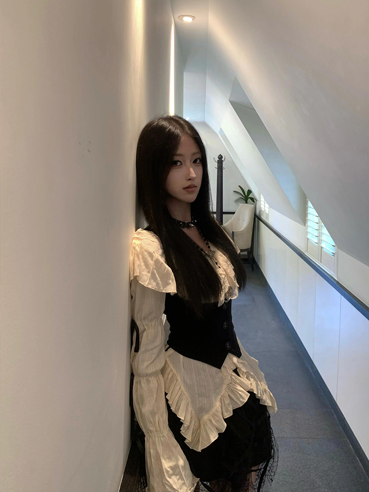 Vintage-Inspired Long Sleeve Shirt and High-Waisted Slimming Skirt Set - Casual Versatile Hot Girl Outfit Vintage-Inspired Long Sleeve Shirt and High-Waisted Slimming Skirt Set - Casual Versatile Hot Girl Outfit