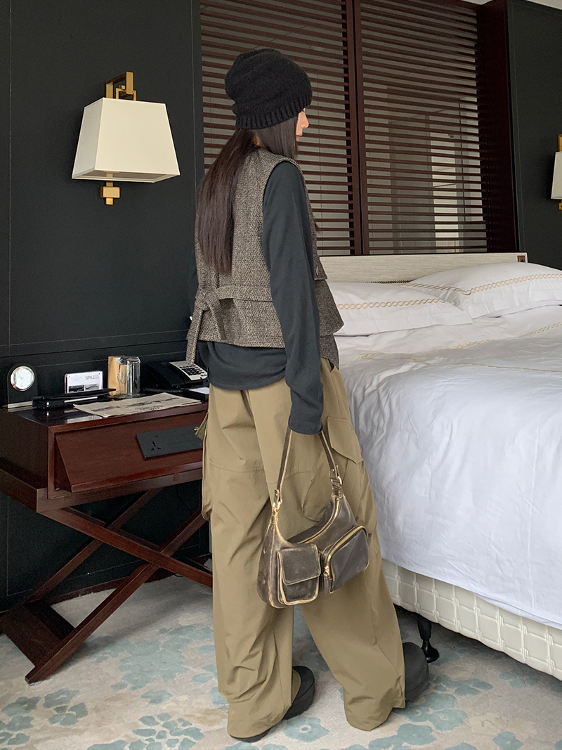 Vintage-Inspired Women's Casual Wide-Leg Workwear Pants with Loose Fit and Slanted Pockets, Trendy Parachute Style Vintage-Inspired Women's Casual Wide-Leg Workwear Pants with Loose Fit and Slanted Pockets, Trendy Parachute Style