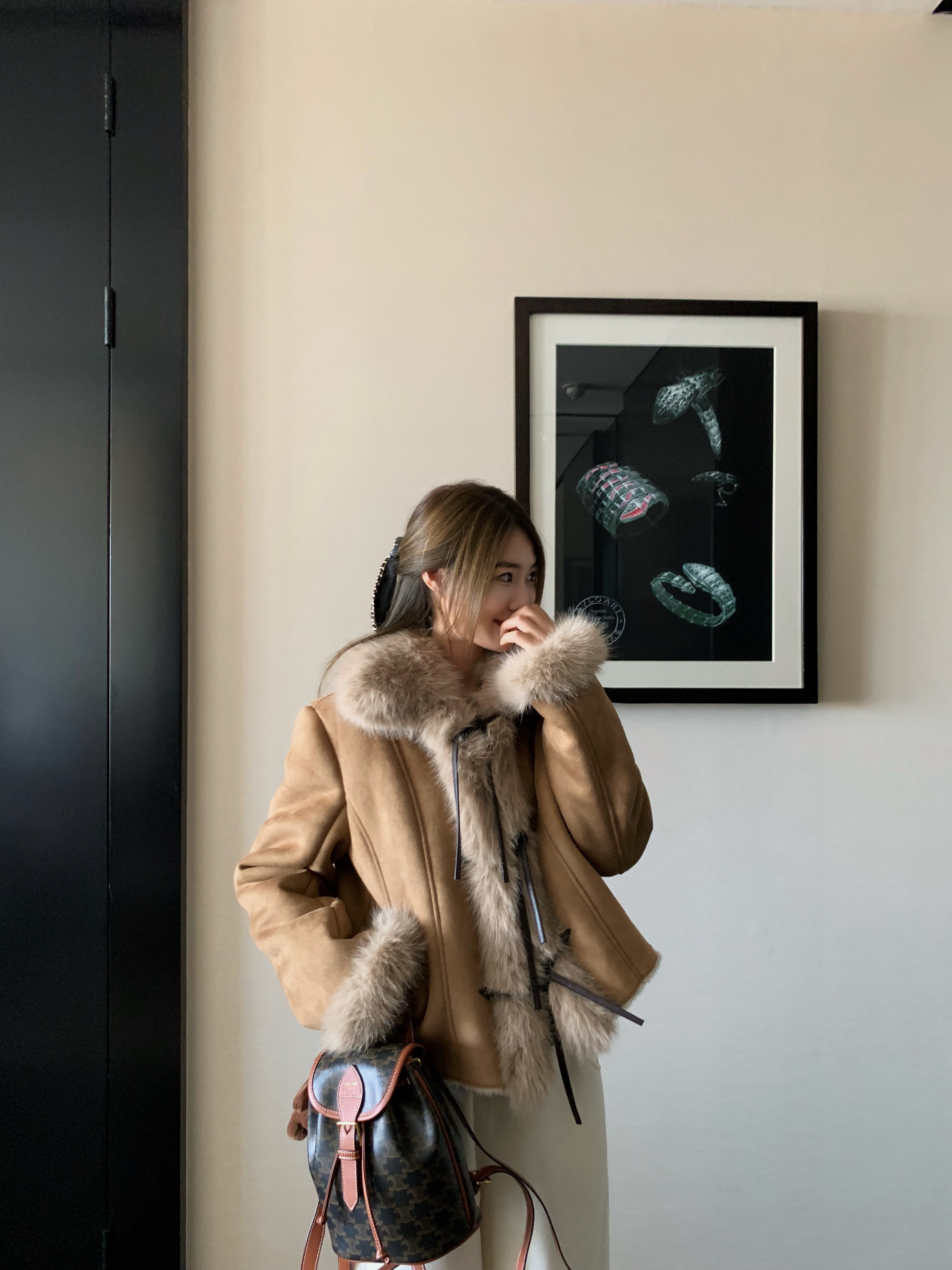 Vintage Layered Fashion Top with Heavy Contrast Suede - 90s Inspired Short Jacket for a Chic Manhattan Look