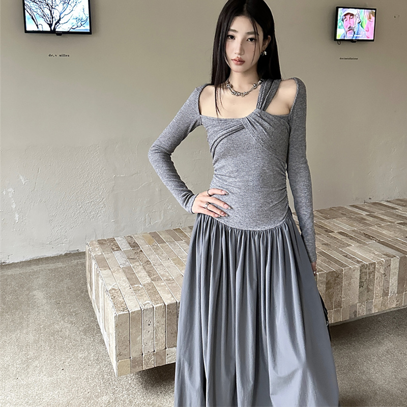 Vintage Off-Shoulder Halter Long Sleeve Dress - Eccentric Spicy Girl Autumn Pleated A-Line Skirt, Waist-Cinching Style Vintage Off-Shoulder Halter Long Sleeve Dress - Eccentric Spicy Girl Autumn Pleated A-Line Skirt, Waist-Cinching Style