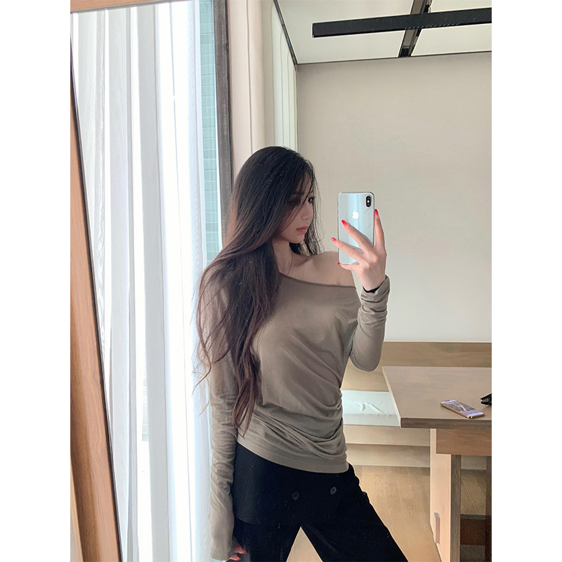 Vintage Off-Shoulder Long Sleeve T-Shirt for Women - Eccentric Spicy Girl Style, Slim Fit, Versatile Autumn Fashion