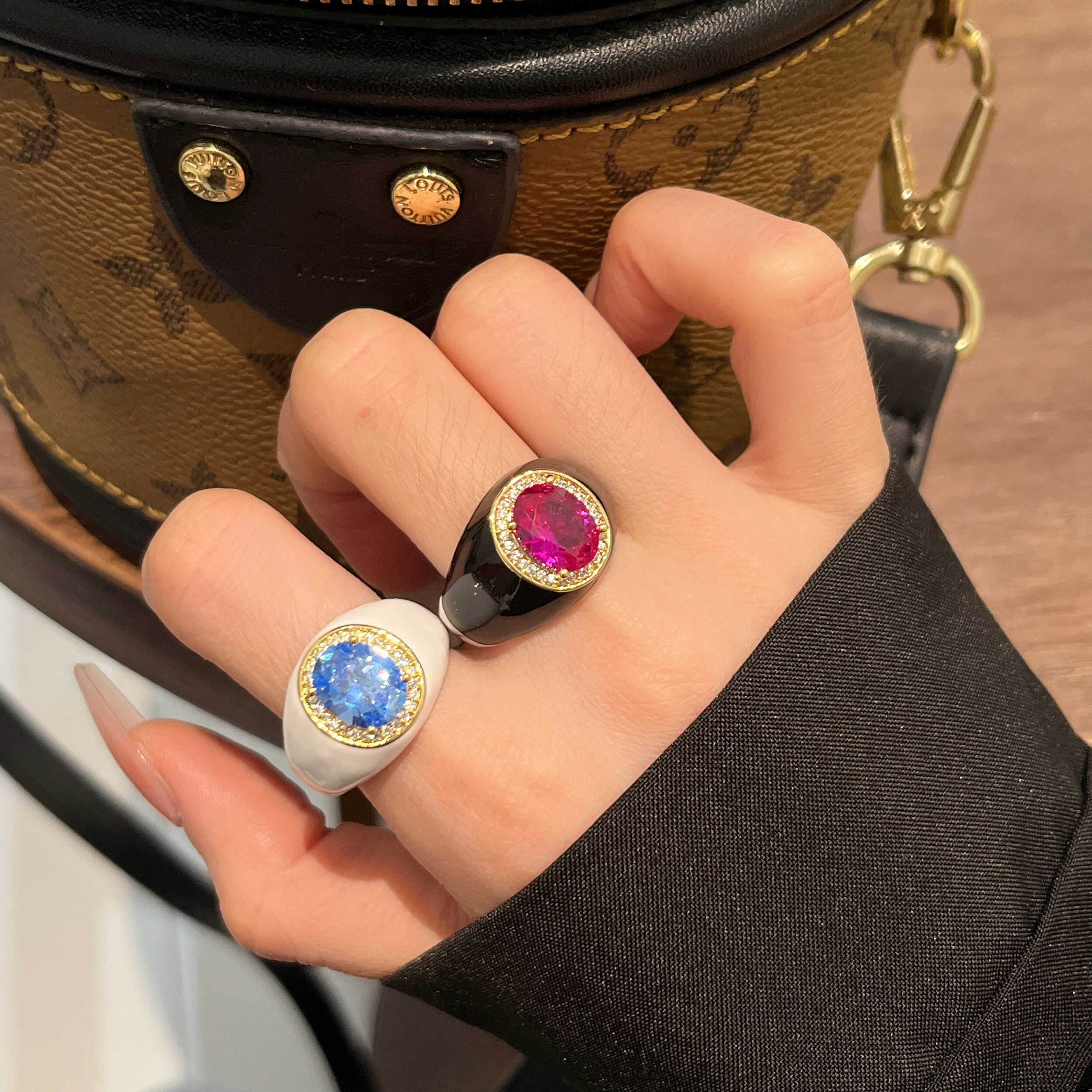 Vintage Oil Red Ruby and Sea Blue Sapphire Ring for Women - High-End Light Luxury Personalized Fashionable Index Finger Ring