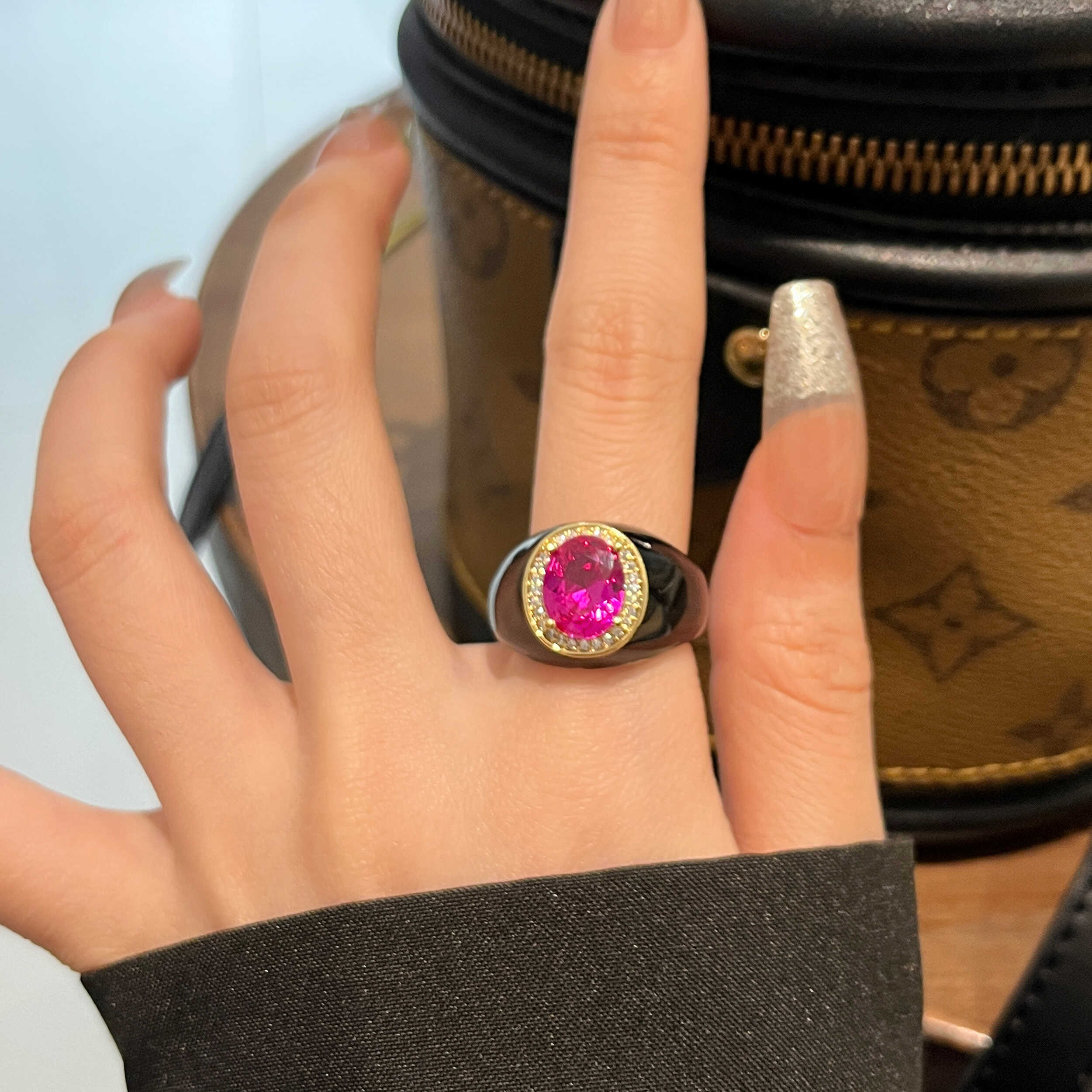 Vintage Oil Red Ruby and Sea Blue Sapphire Ring for Women - High-End Light Luxury Personalized Fashionable Index Finger Ring