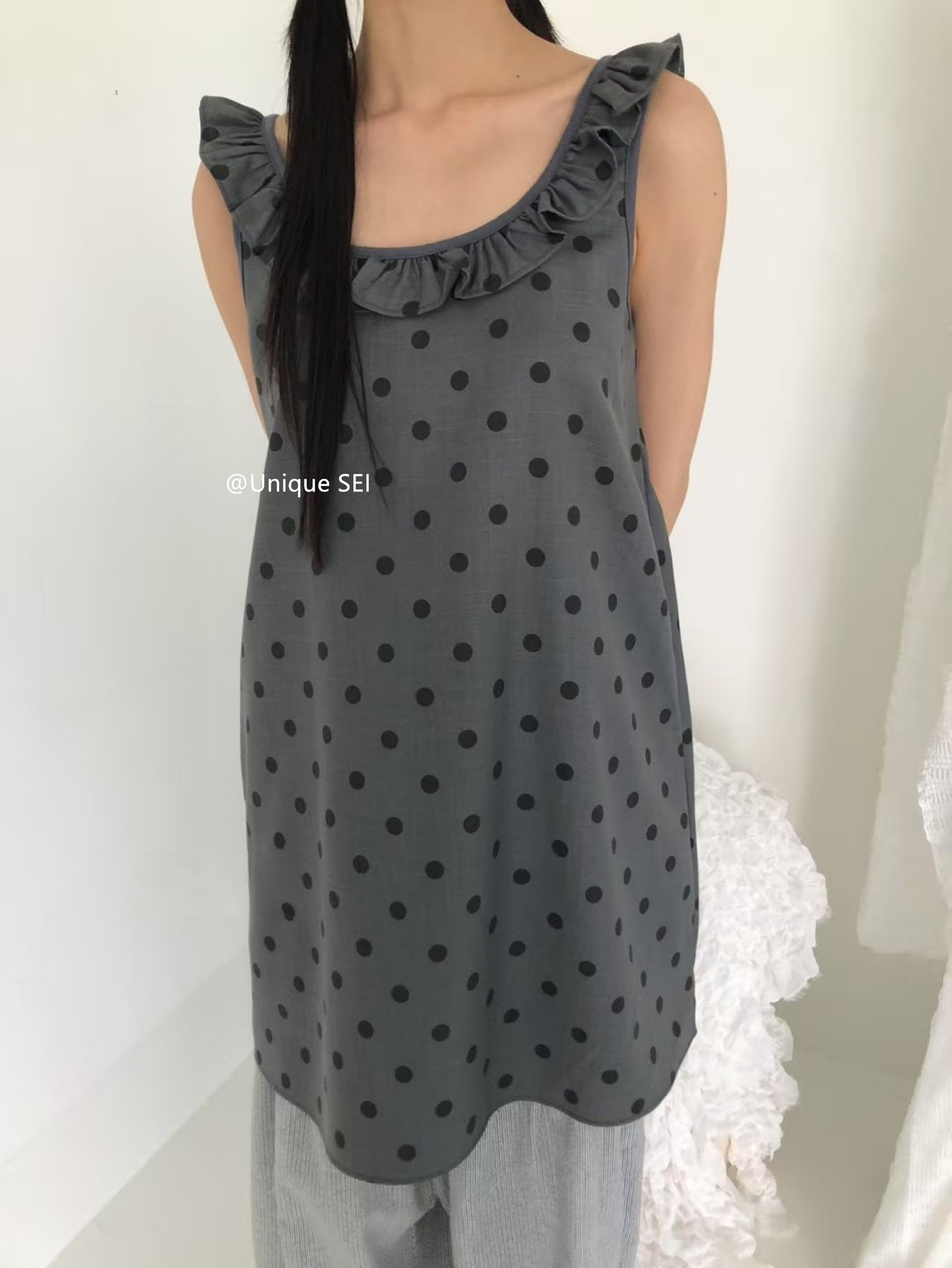 Vintage Polka Dot Lace-Up Sleeveless Camisole Dress for Girls - Casual Loose Fit, Sweet Style, Perfect for 90s and Y2K Fashion