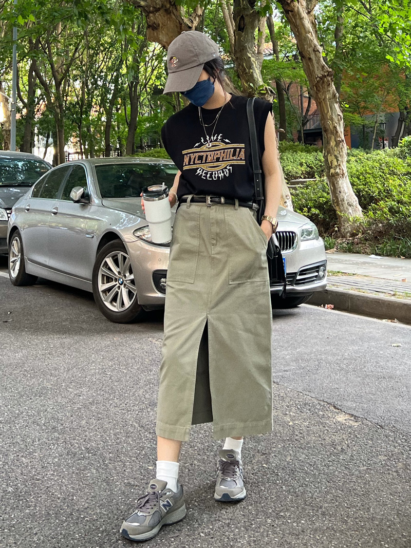 Vintage Print Hip-Hop Vest for Women - Sleeveless Black T-Shirt, Summer American High Street Style, Niche Design Vintage Print Hip-Hop Vest for Women - Sleeveless Black T-Shirt, Summer American High Street Style, Niche Design