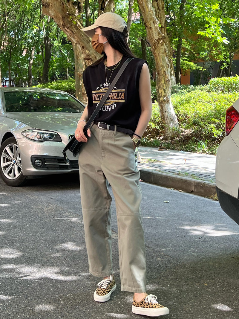 Vintage Print Hip-Hop Vest for Women - Sleeveless Black T-Shirt, Summer American High Street Style, Niche Design Vintage Print Hip-Hop Vest for Women - Sleeveless Black T-Shirt, Summer American High Street Style, Niche Design