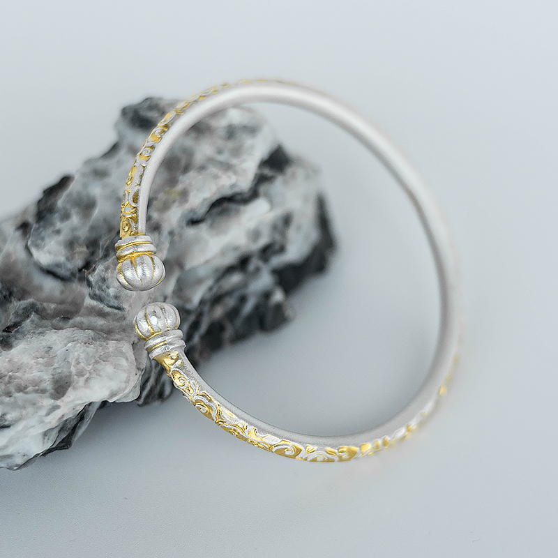 Vintage Pumpkin Head Open Bracelet - Solid Silver 999.9 with Gold-Outlined Cloud Design - Chinese Style Gift