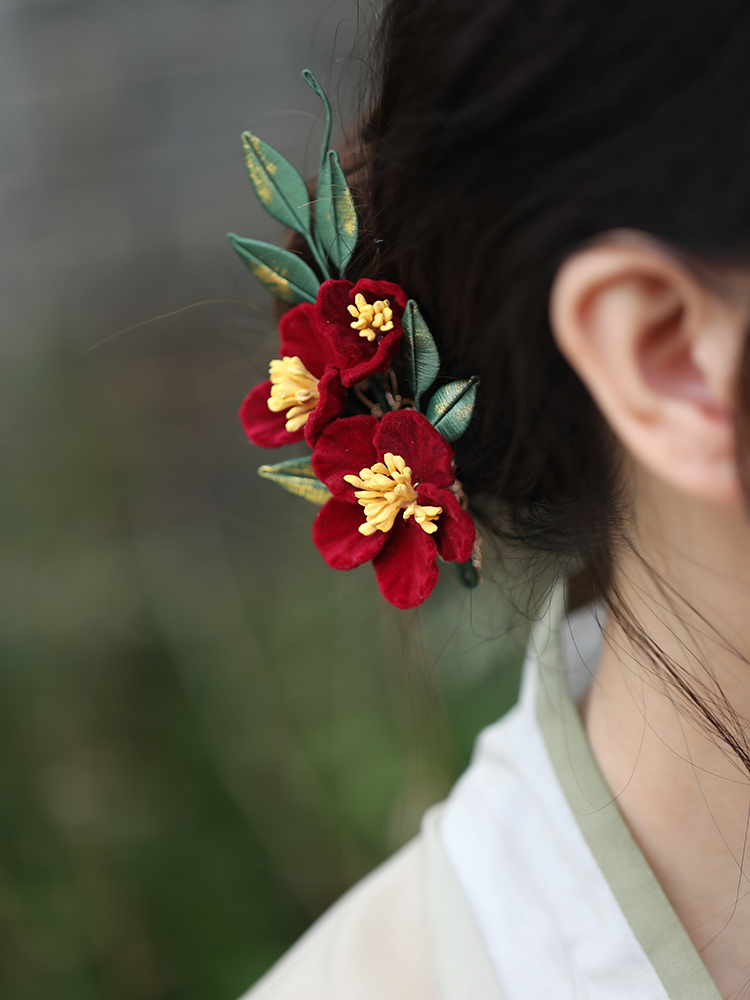 Vintage Red Hanfu Hairpin Headdress for Brides, Qipao Updo Side Clip, Xiuhe Chinese Style Toasting Dress Accessories Vintage Red Hanfu Hairpin Headdress for Brides, Qipao Updo Side Clip, Xiuhe Chinese Style Toasting Dress Accessories