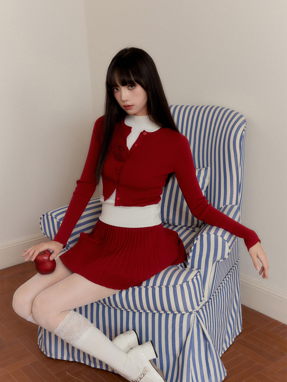 Vintage Red Knitted Cardigan and Skirt Summer Outfit Set - Christmas Carnival Style, Retro Chic Fashion for Festive Looks Vintage Red Knitted Cardigan and Skirt Summer Outfit Set - Christmas Carnival Style, Retro Chic Fashion for Festive Looks