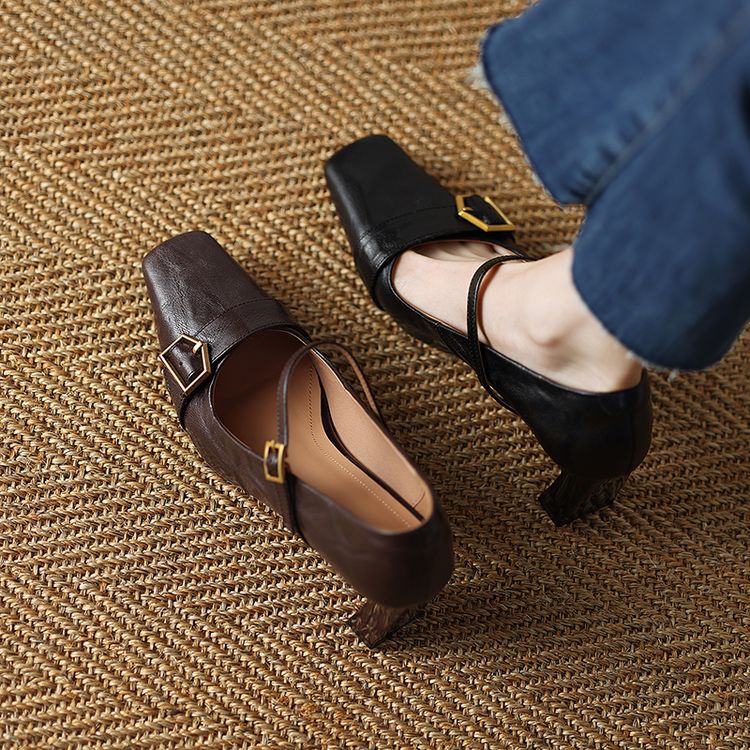 Vintage Retro French Style One-Strap Chunky Heel Mary Jane Shoes for Women - Elegant Slip-On Flats for Commuting and Special Occasions