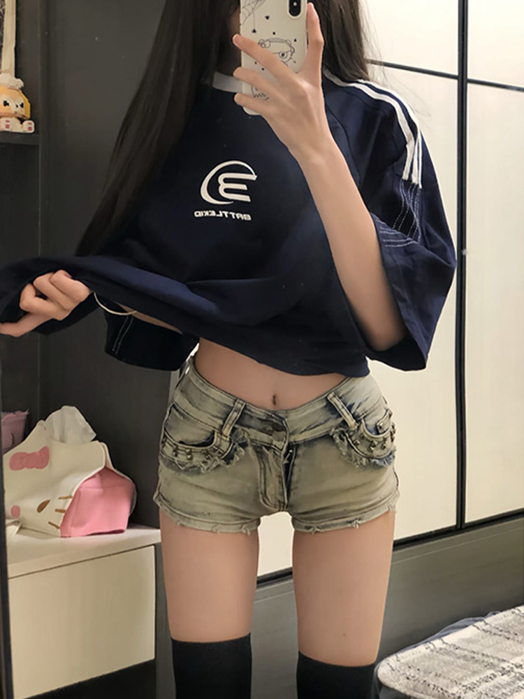 Vintage Rivet Denim Shorts for Women - Summer Slim Fit A-Line Bodycon Ultra-Short Hot Pants in American Style