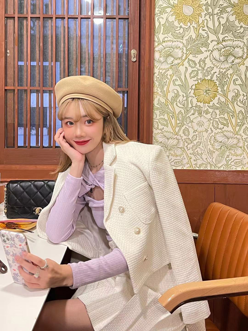 Vintage Solid Color Bud Hat - Korean Style Dongdaemun Design, Timeless Temperament Accessory for Fashion Enthusiasts