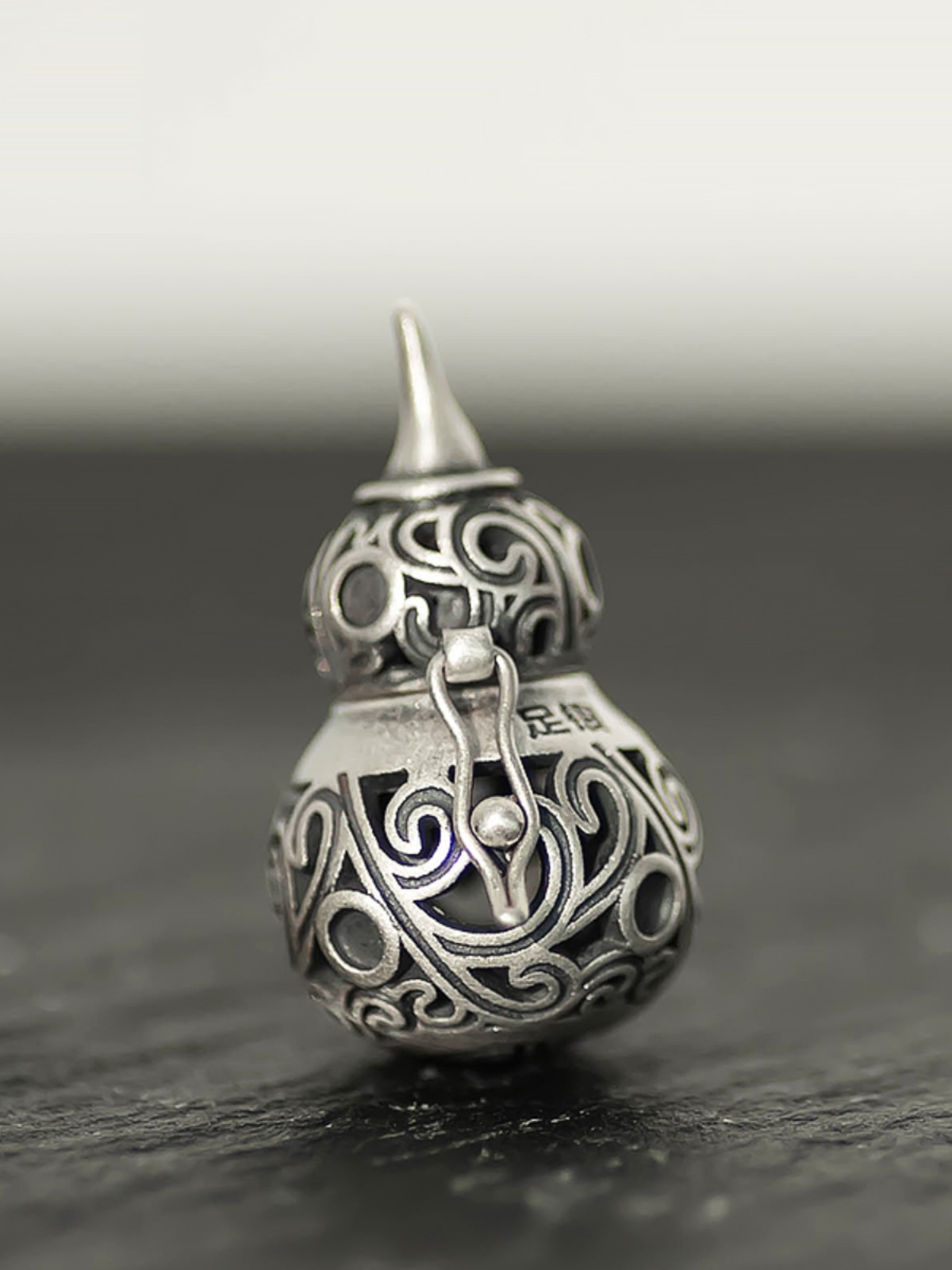 Vintage Sterling Silver Aromatherapy Ball Gourd Pendant Women's Collarbone Chain with Hollow Auspicious Red Lotus Flower Design Vintage Sterling Silver Aromatherapy Ball Gourd Pendant Women's Collarbone Chain with Hollow Auspicious Red Lotus Flower Design