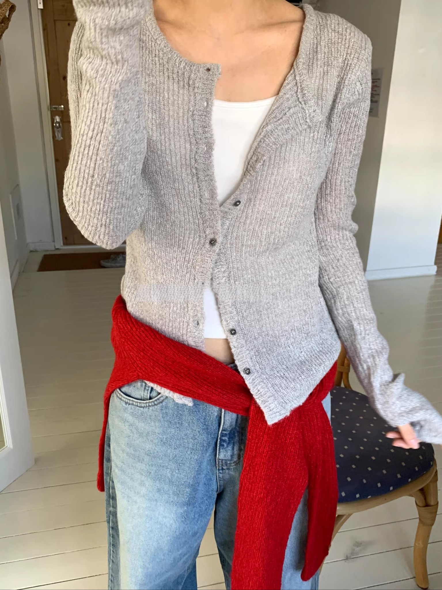 Vintage Street Style Slim-Fit Ribbed Button-Up Knitted Cardigan for Women - Unique Personality Fashion Sweater Vintage Street Style Slim-Fit Ribbed Button-Up Knitted Cardigan for Women - Unique Personality Fashion Sweater