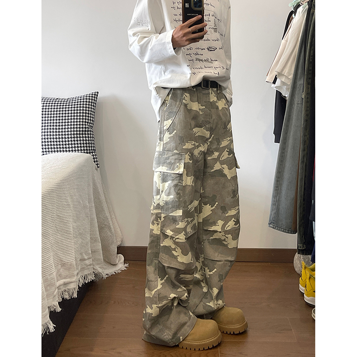 Vintage Street-Washed Distressed Multi-Pocket Camouflage Cargo Pants - Men's Casual Fit Jeans for 90s Y2K Style