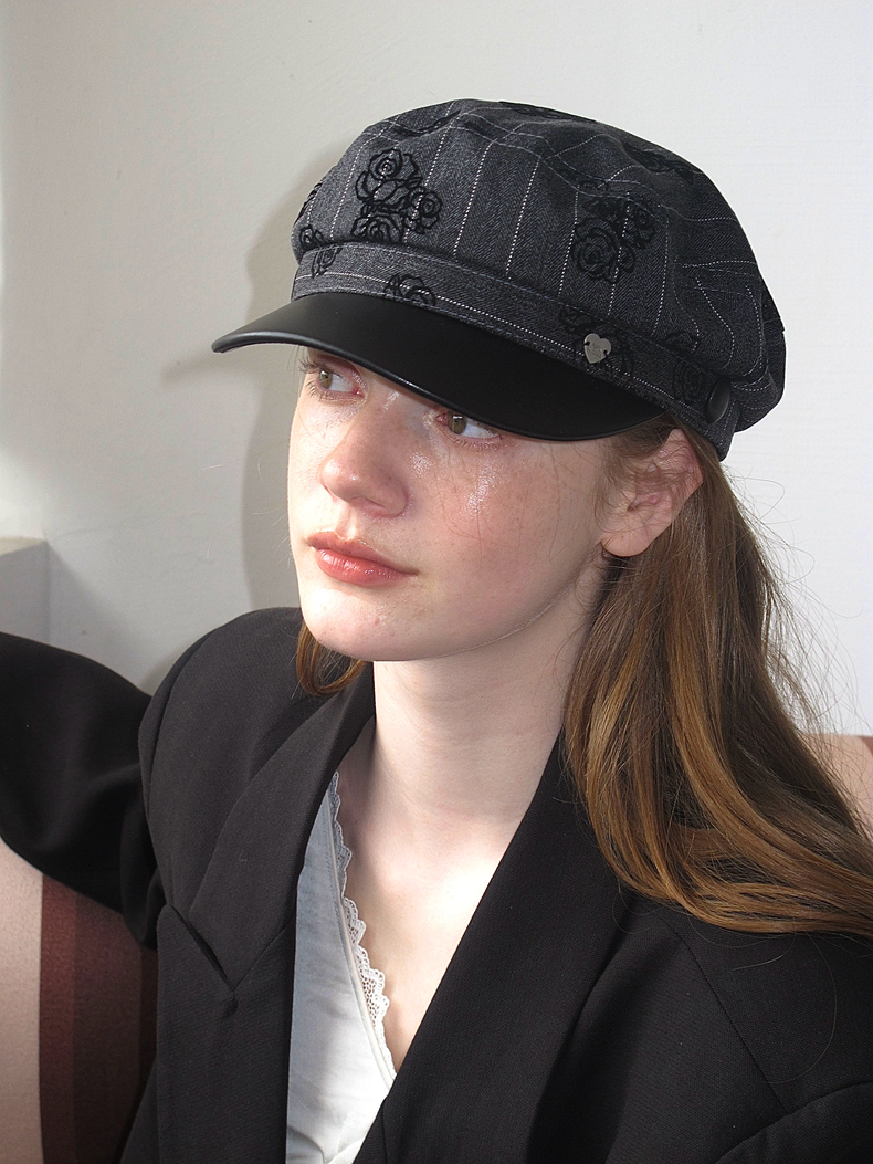 Vintage Striped Embroidered Rose Flat Cap for Women - High-End Newsboy Hat, Retro Fashion Accessory