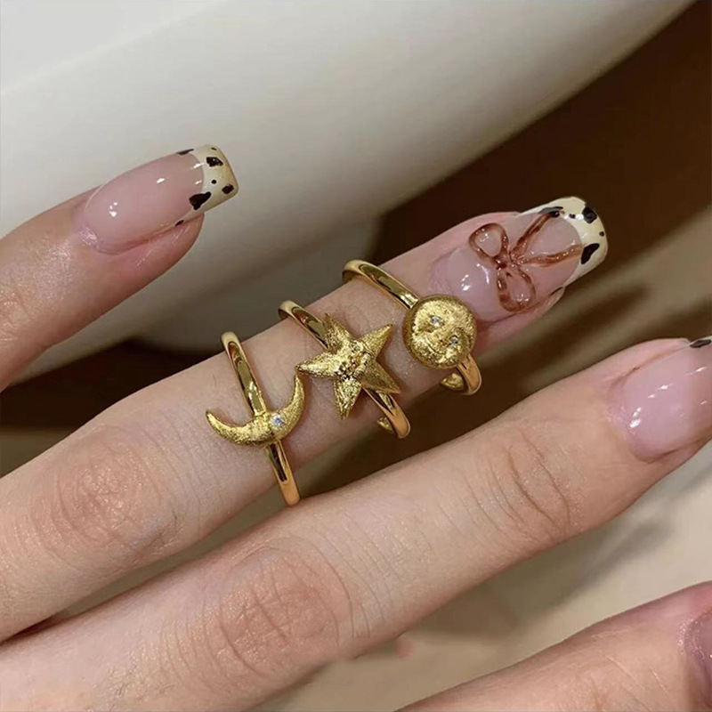 Vintage-Style Purple Bauhinia Flower Textured Small Square Diamond Ring for Women - 2025 Lightweight Retro Luxury Fashion Accessory Vintage-Style Purple Bauhinia Flower Textured Small Square Diamond Ring for Women - 2025 Lightweight Retro Luxury Fashion Accessory