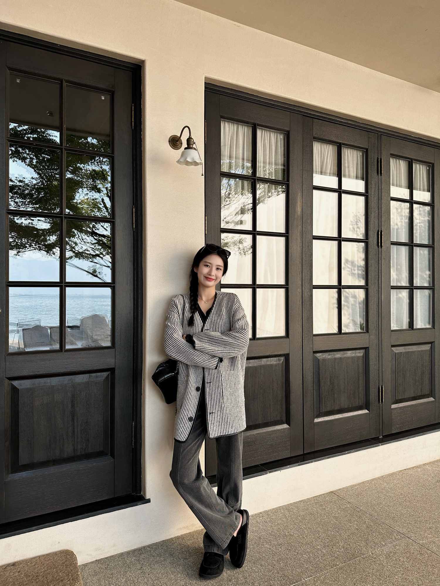 Vintage Washed Slim-Fit Straight-Leg Jeans - Minimalist 90s Style for Effortless Chic Look Vintage Washed Slim-Fit Straight-Leg Jeans - Minimalist 90s Style for Effortless Chic Look