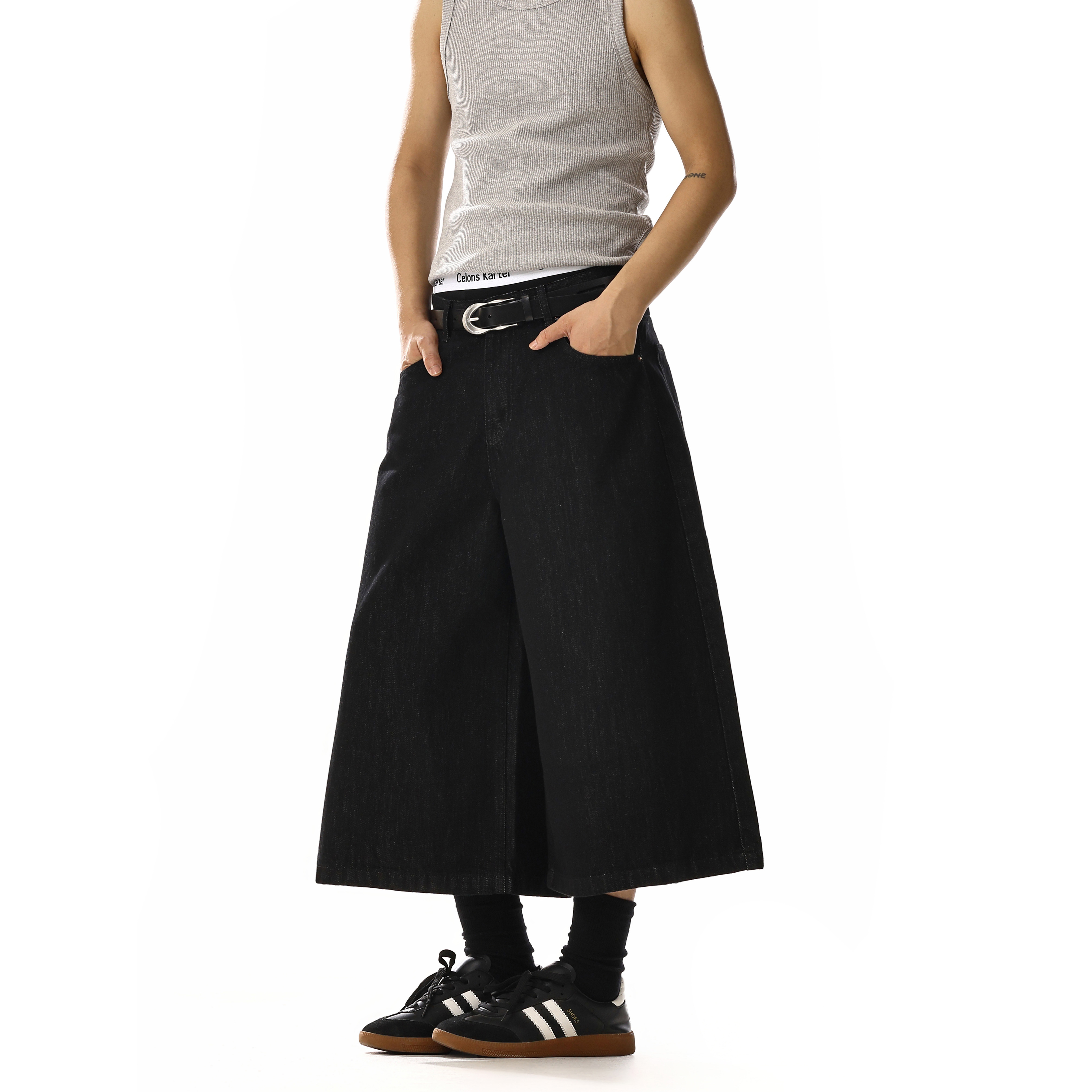 Vintage Washed Wide-Leg Cropped Jeans for Unisex - Casual High Street Fashion, Versatile Clean Fit, Trendy 90s Style Pants Vintage Washed Wide-Leg Cropped Jeans for Unisex - Casual High Street Fashion, Versatile Clean Fit, Trendy 90s Style Pants