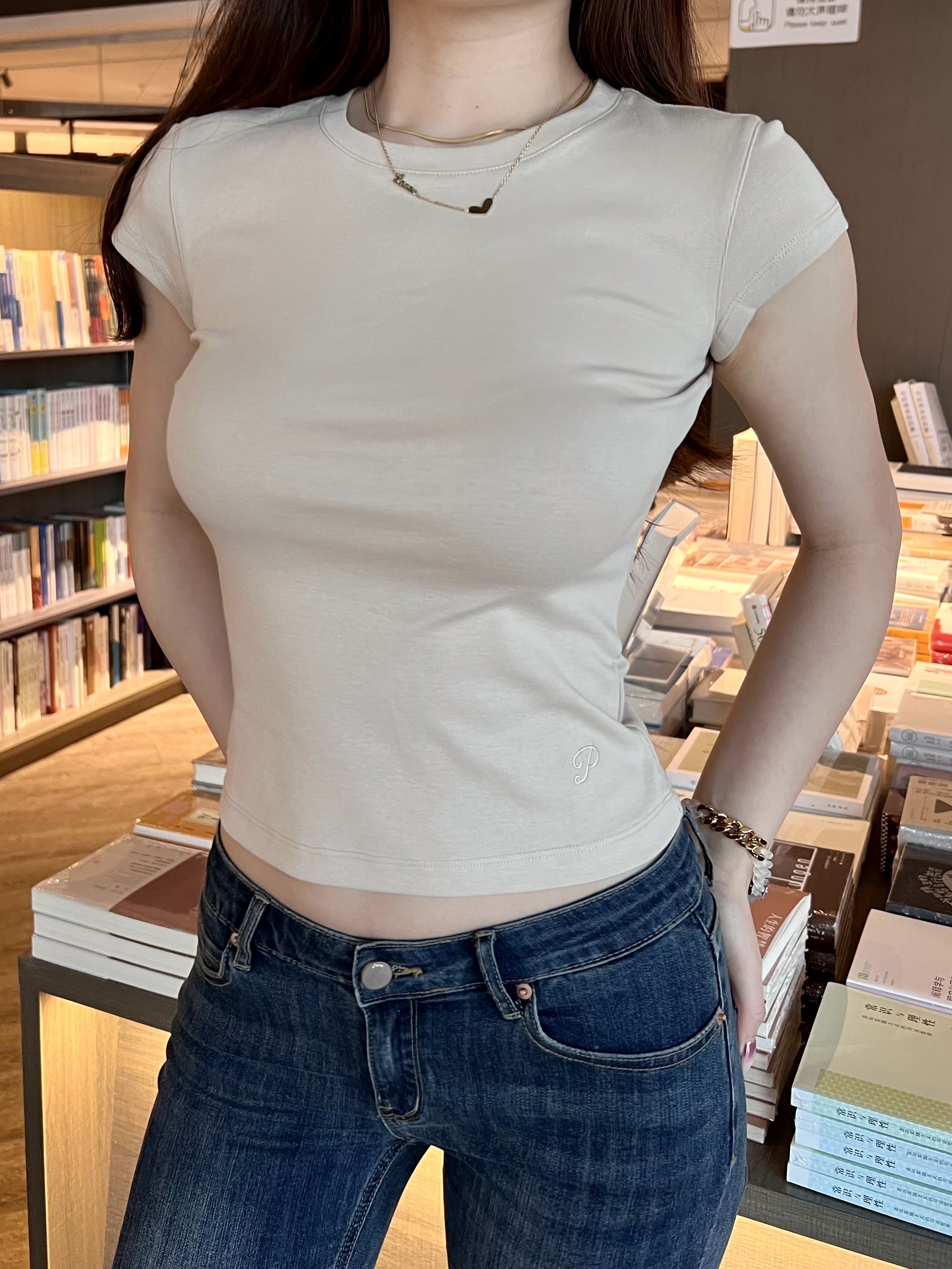 Waist-Cinching Straight Shoulder T-Shirt - Smooth, Breathable Fabric in 4 Colors - Trendy Casual Style for Everyday Wear Waist-Cinching Straight Shoulder T-Shirt - Smooth, Breathable Fabric in 4 Colors - Trendy Casual Style for Everyday Wear