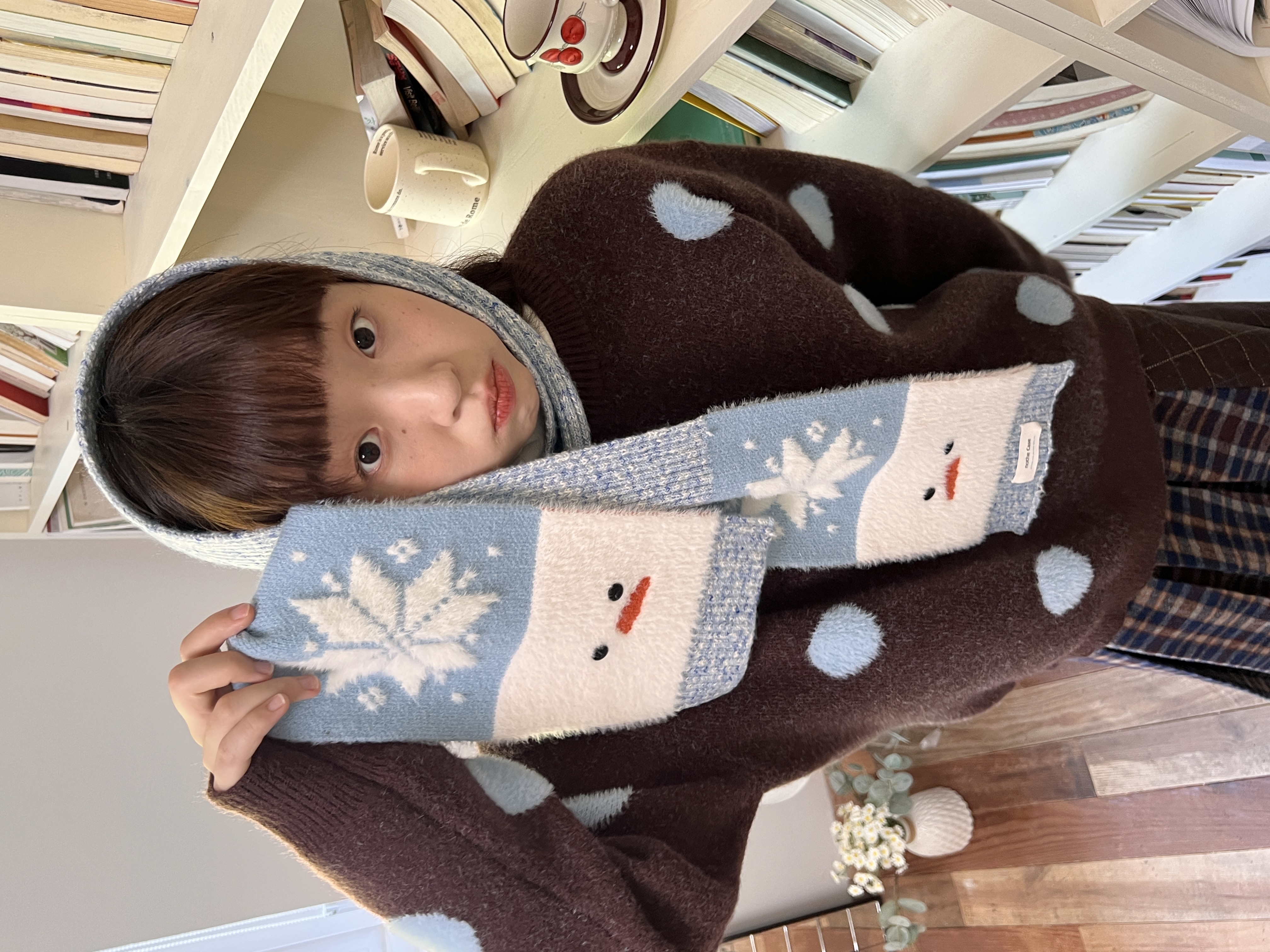 Warm Knitted Neck Warmer Scarf for Autumn and Winter - Cute Snowman Design, Iceland Yeti Style, Perfect for Cozy Fashion