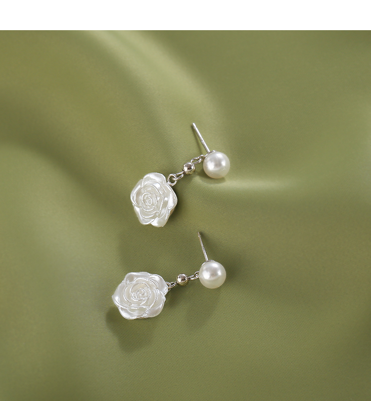 White Camellia Pearl Stud Earrings for Women, S925 Silver, Light Luxury Floral Design, 2025 Trendy Accessories