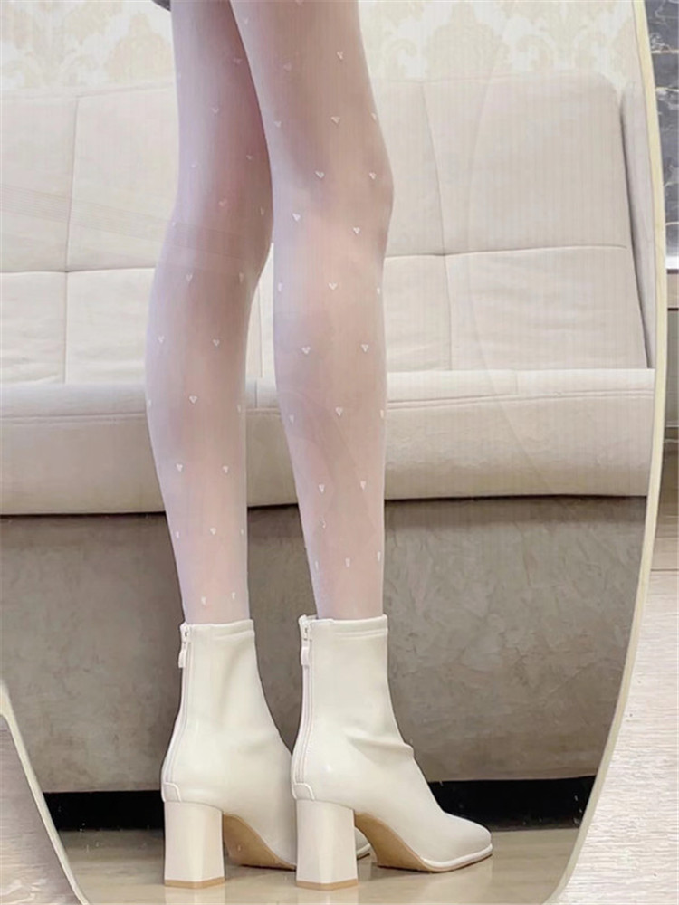 White Chunky Heeled Short Boots for Women 2025 – High Heels with Back Zipper, Square Toe, Plush Korean Style Slim Boots White Chunky Heeled Short Boots for Women 2025 – High Heels with Back Zipper, Square Toe, Plush Korean Style Slim Boots
