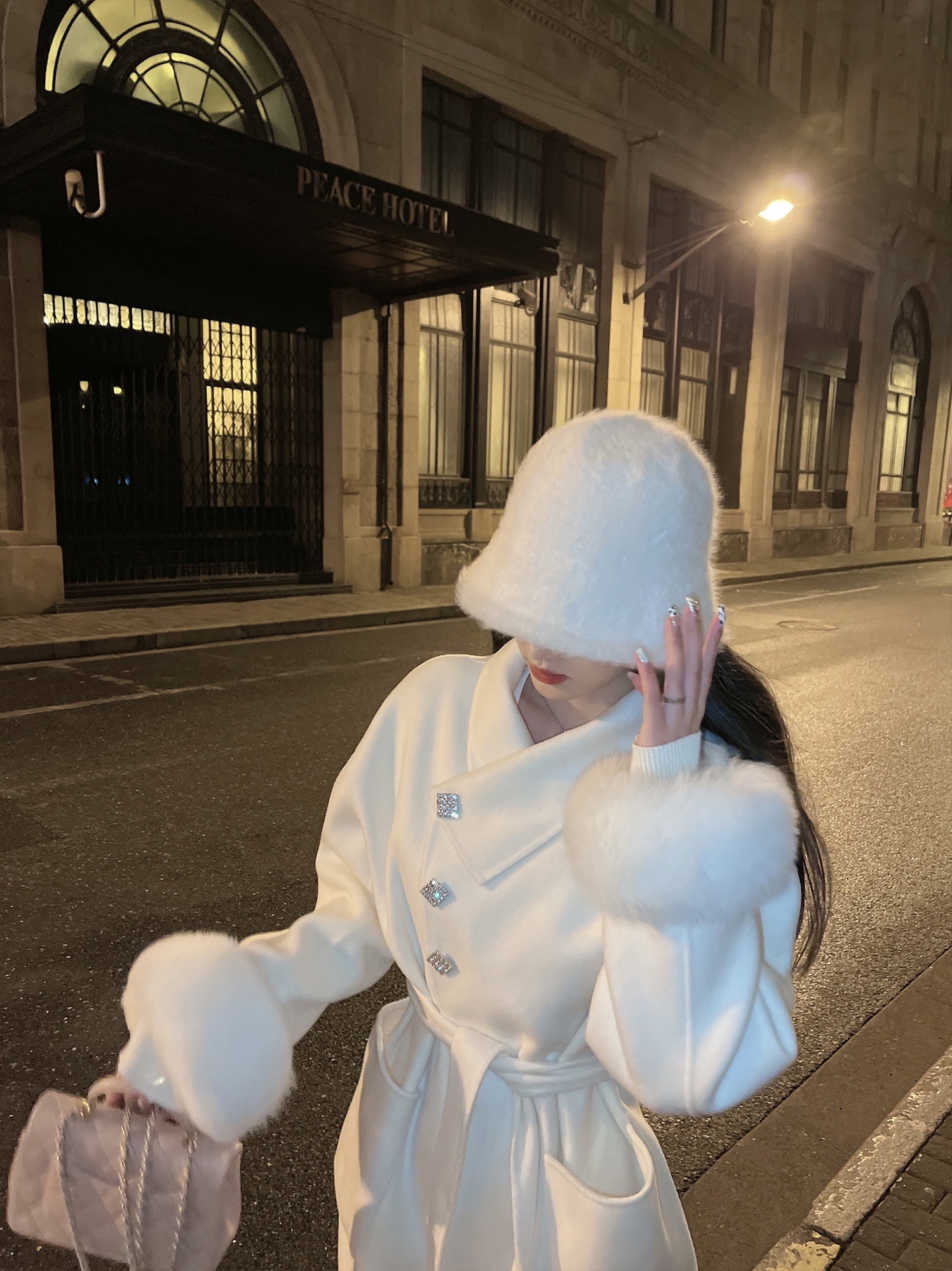 White Double-Sided Wool Coat for Women with Fox Fur Trim, Stylish Petite Winter Coat, Unique and Chic Outerwear White Double-Sided Wool Coat for Women with Fox Fur Trim, Stylish Petite Winter Coat, Unique and Chic Outerwear