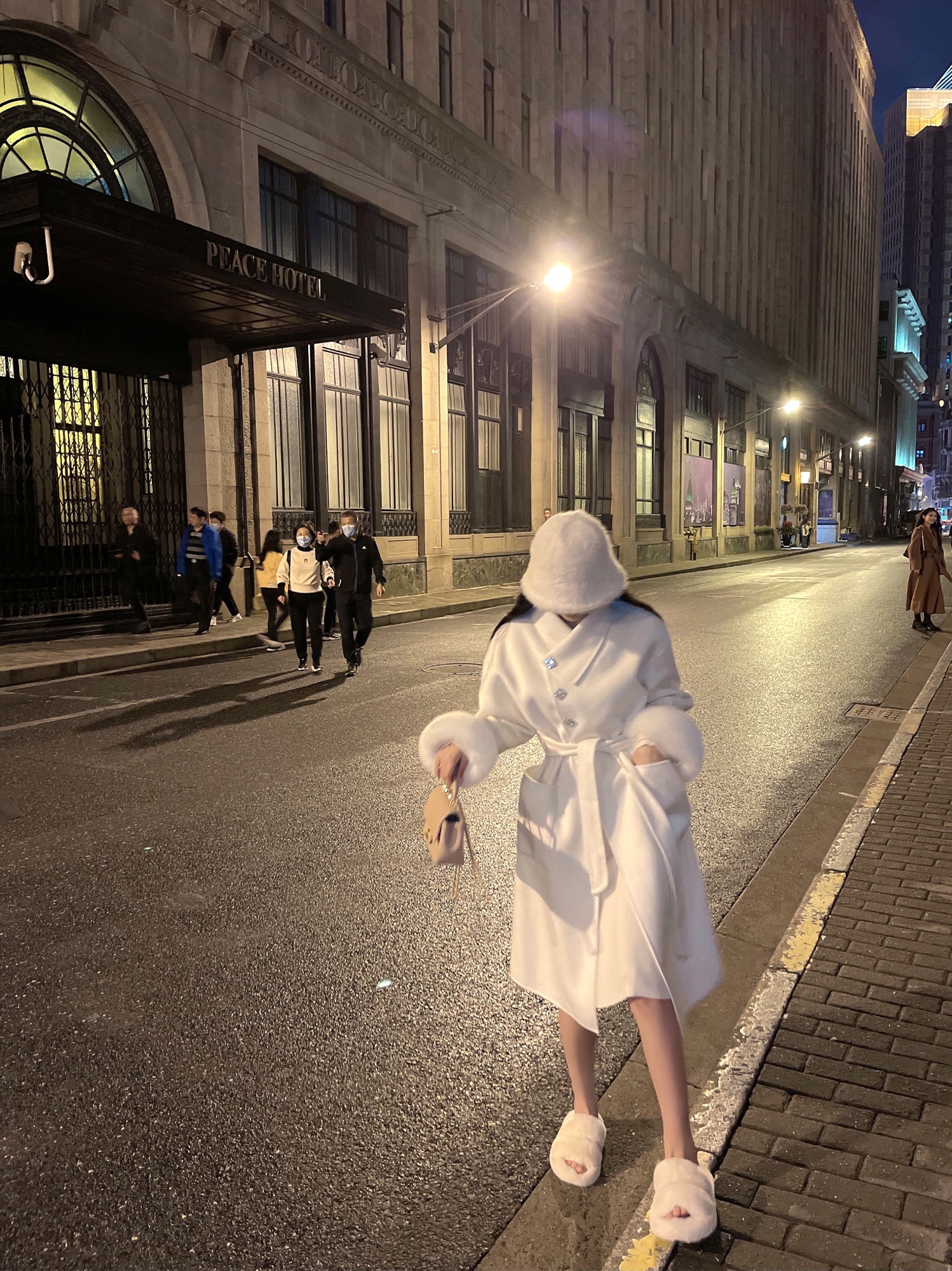 White Double-Sided Wool Coat for Women with Fox Fur Trim, Stylish Petite Winter Coat, Unique and Chic Outerwear White Double-Sided Wool Coat for Women with Fox Fur Trim, Stylish Petite Winter Coat, Unique and Chic Outerwear