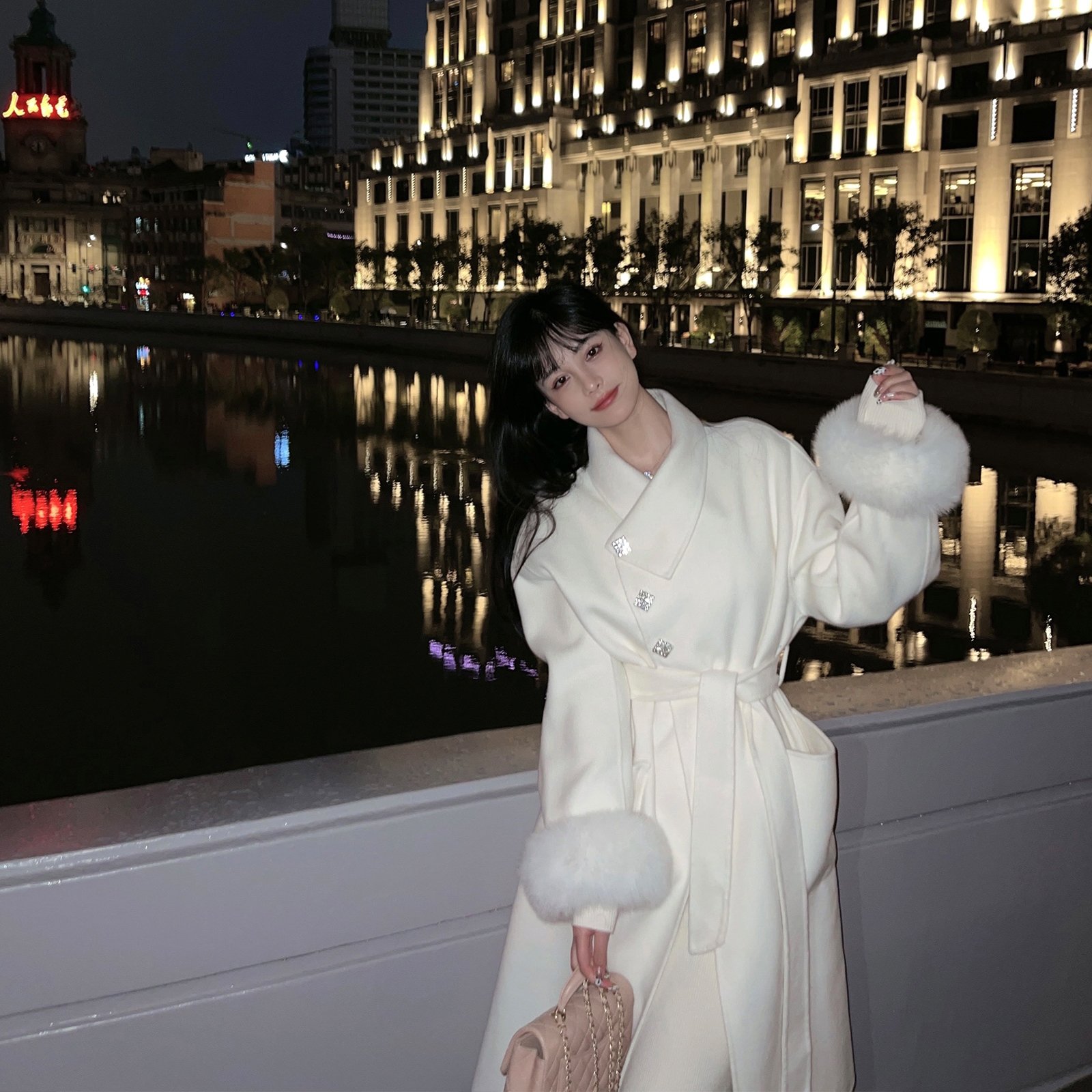 White Double-Sided Wool Coat for Women with Fox Fur Trim, Stylish Petite Winter Coat, Unique and Chic Outerwear White Double-Sided Wool Coat for Women with Fox Fur Trim, Stylish Petite Winter Coat, Unique and Chic Outerwear