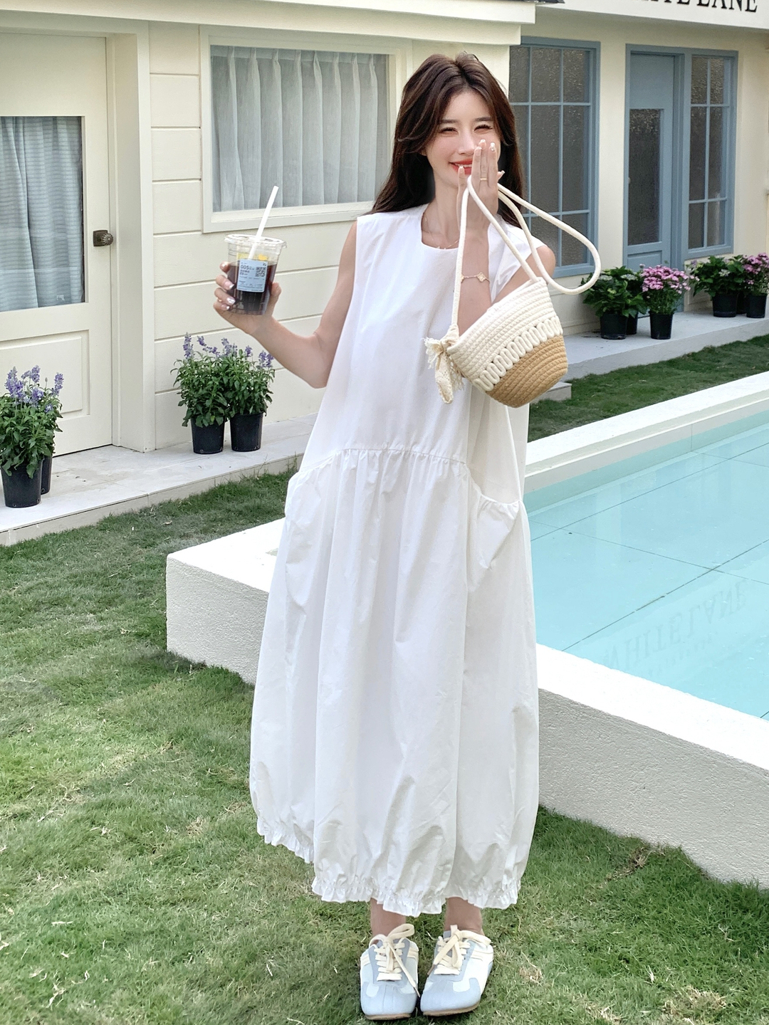 White Elegant Korean-Style Ruffled Pleated Tank Dress for Women - 2025 Summer Fashion, Age-Reducing Pure Style White Elegant Korean-Style Ruffled Pleated Tank Dress for Women - 2025 Summer Fashion, Age-Reducing Pure Style