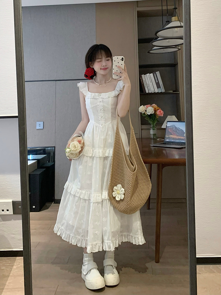 White Flutter Sleeve Dress - 2025 Spring/Summer Collection, Moonlight Inspired, Sweet French Style, Elegant and Feminine Fashion White Flutter Sleeve Dress - 2025 Spring/Summer Collection, Moonlight Inspired, Sweet French Style, Elegant and Feminine Fashion