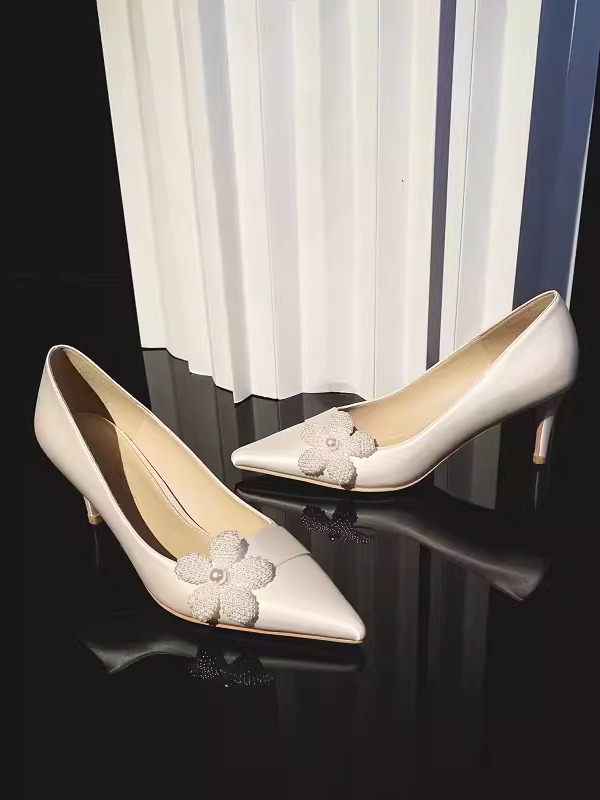 White French-Style Wedding Shoes for Brides, Elegant High-Heeled Dress Shoes, Comfortable Everyday Flats White French-Style Wedding Shoes for Brides, Elegant High-Heeled Dress Shoes, Comfortable Everyday Flats