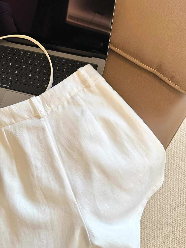 White High-End Linen Wide-Leg Shorts for Women - 2025 Summer Fashion, Versatile Slimming Casual Pants White High-End Linen Wide-Leg Shorts for Women - 2025 Summer Fashion, Versatile Slimming Casual Pants