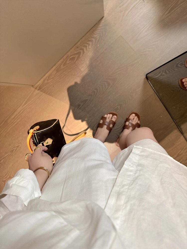 White High-End Linen Wide-Leg Shorts for Women - 2025 Summer Fashion, Versatile Slimming Casual Pants White High-End Linen Wide-Leg Shorts for Women - 2025 Summer Fashion, Versatile Slimming Casual Pants